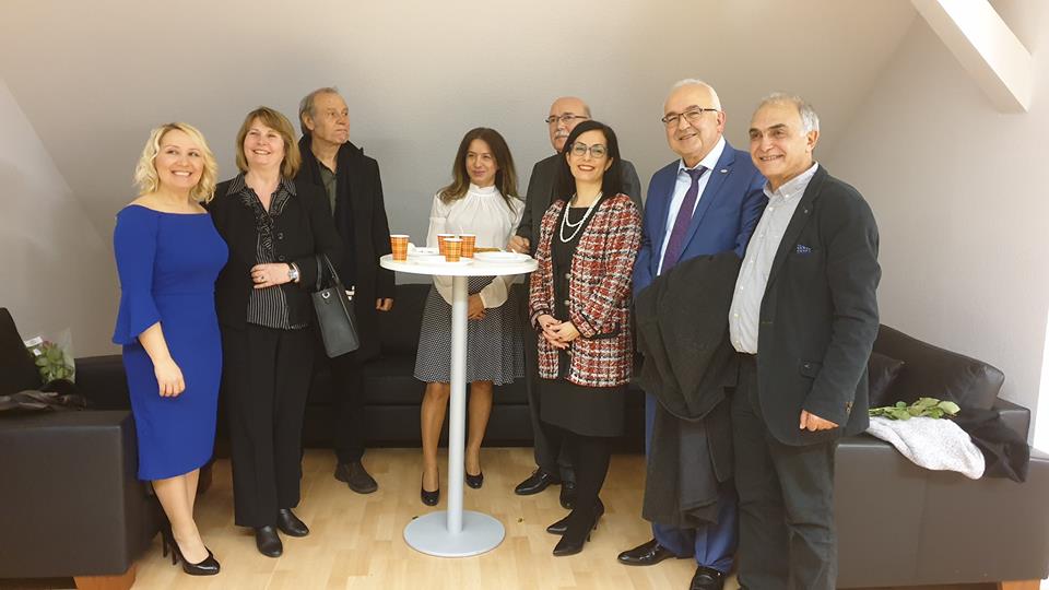 53827121_563090747526531_7427422318047002624_n